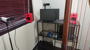 オンラインレッスン用の機材を設置した部屋
